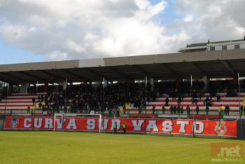 curva-sud-vasto-77.jpg